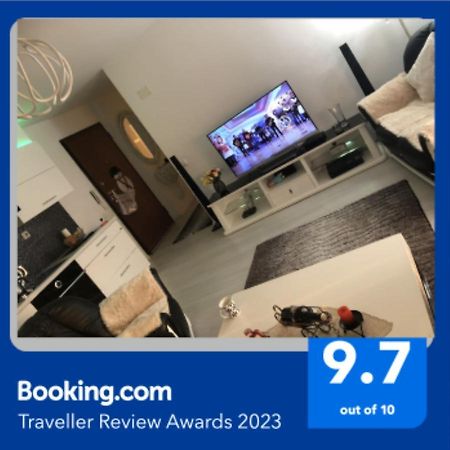 Lovely 2 Bedroom Condo In Gjilan. ภายนอก รูปภาพ